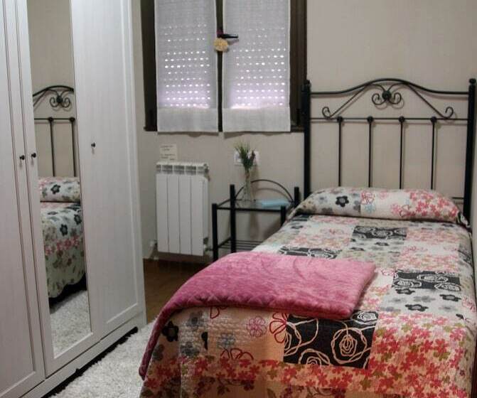 Номер Стандарт Индивидуальный, Hostal Pachin