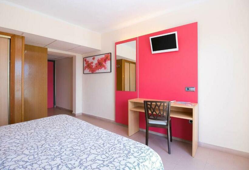 Номер Стандарт Вид на Море, The Red Hotel   Adults Only