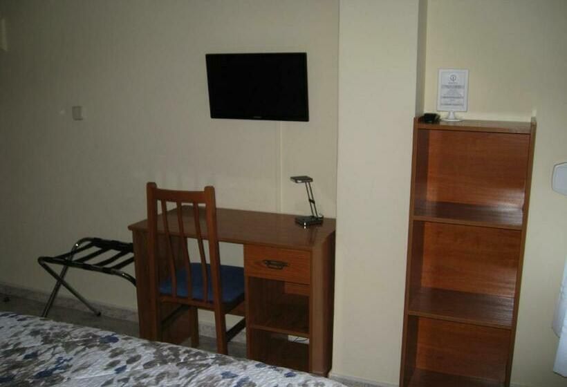 스탠다드 룸, Hostal Roma