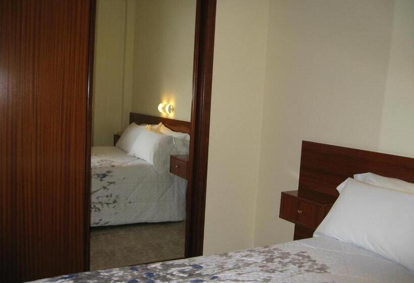 스탠다드 룸, Hostal Roma