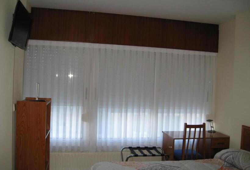 스탠다드 룸, Hostal Roma