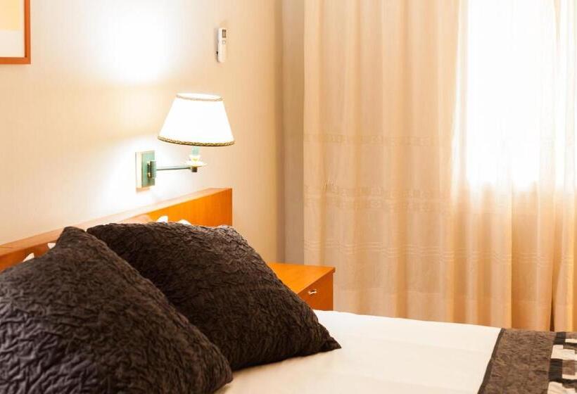 스탠다드 룸, Hostal Restaurant Roma