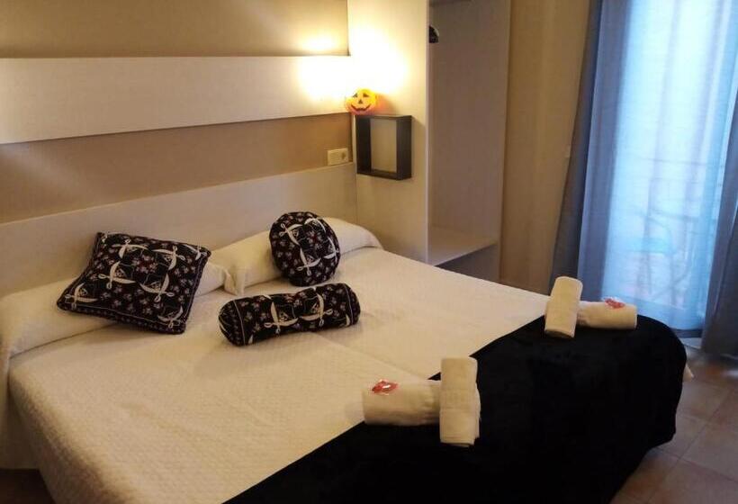 اتاق استاندارد, Hostal Termes
