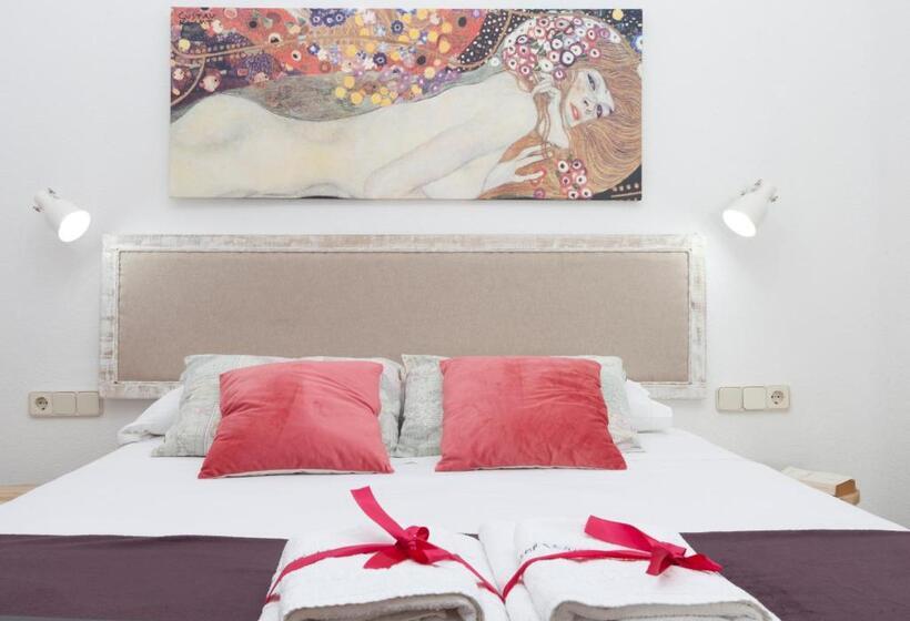 Habitación Cuádruple Estándar, Vázquez De Mella Gran Vía