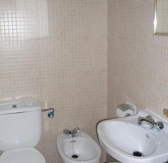 Номер Стандарт Трехместный, Hostal Casa Juan