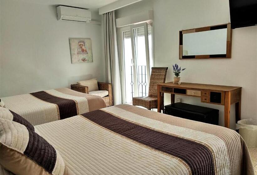 スタンダード４人部屋, Hostal Enriqueta