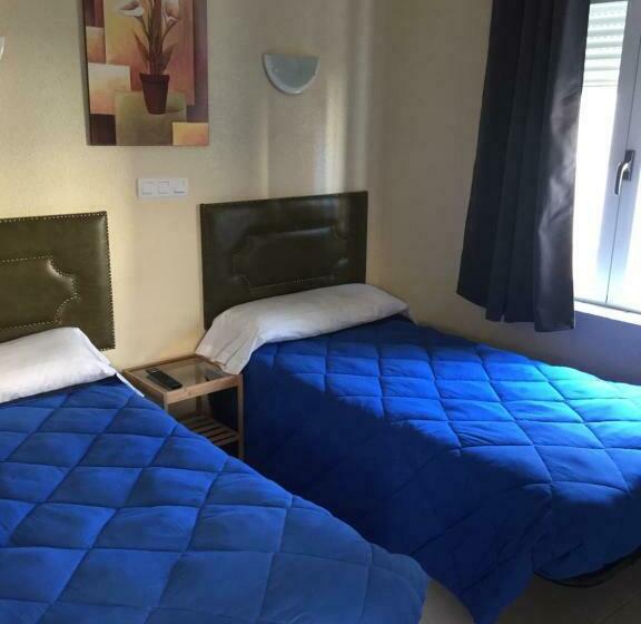 اتاق استاندارد, Hostal Rosales
