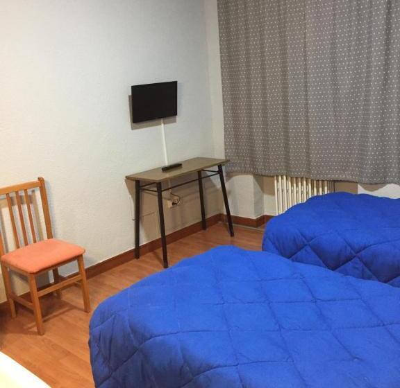 اتاق استاندارد با سرویس بهداشتی مشترک, Hostal Rosales