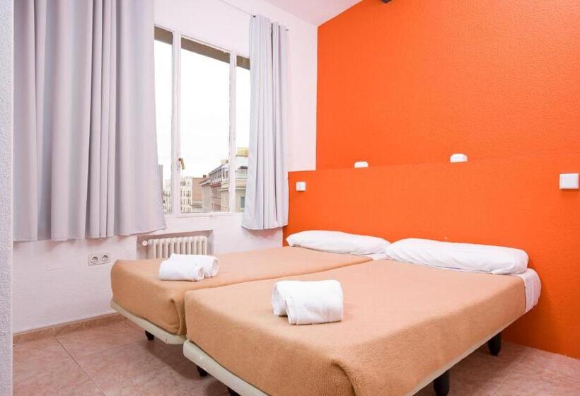 اتاق استاندارد, Madrid Motion Hostels