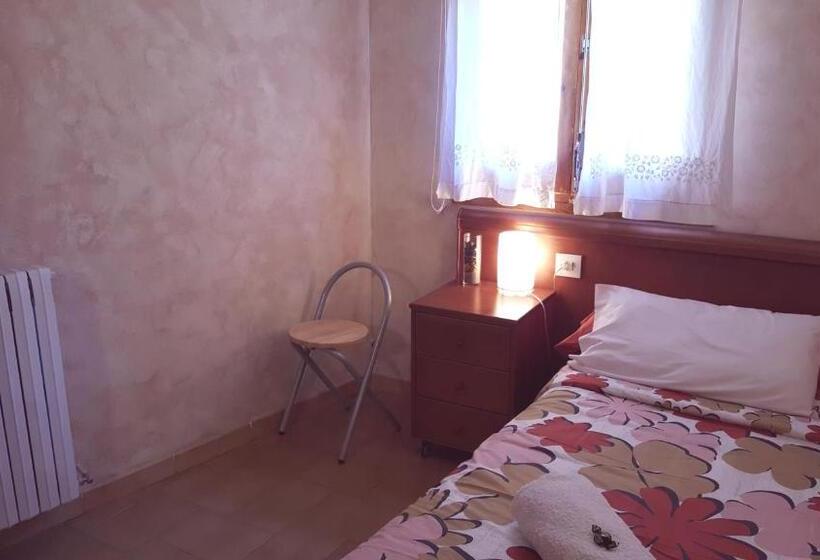スタンダードシングルルーム, Hostal La Cuineta De Cal Triuet