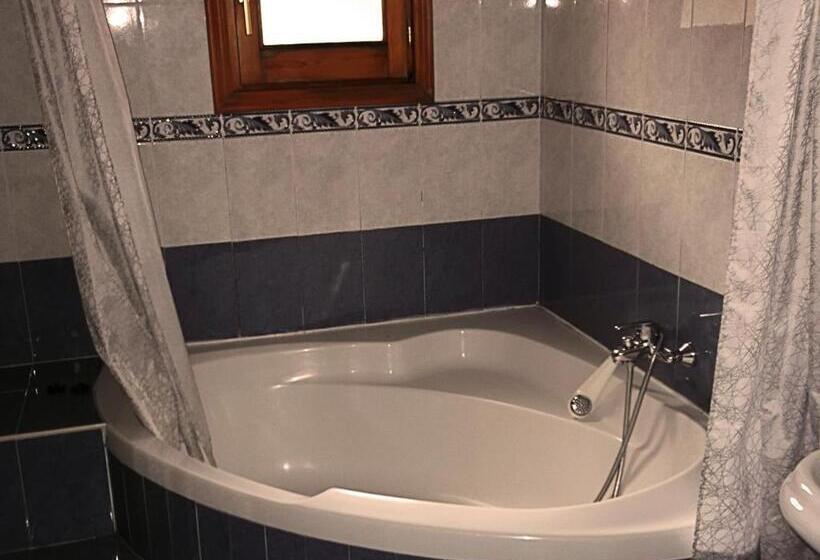 Номер Стандарт, Hostal Casa Lacreu