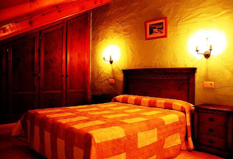 Номер Стандарт, Hostal Casa Lacreu