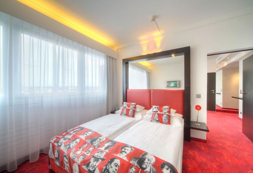 Полулюкс, Arcotel Nike Linz