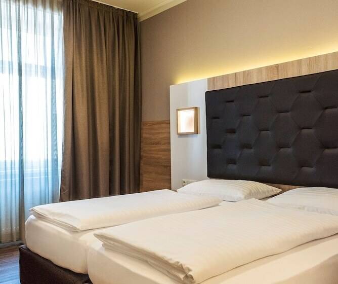 اتاق استاندارد سه نفره, Theater Hotel Salzburg