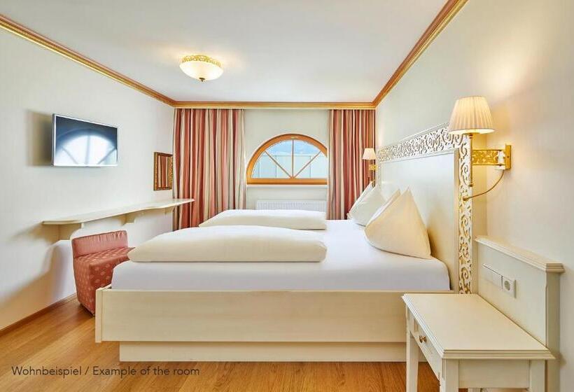 Superior suite with lake view, Grand Hotel Zell Am See