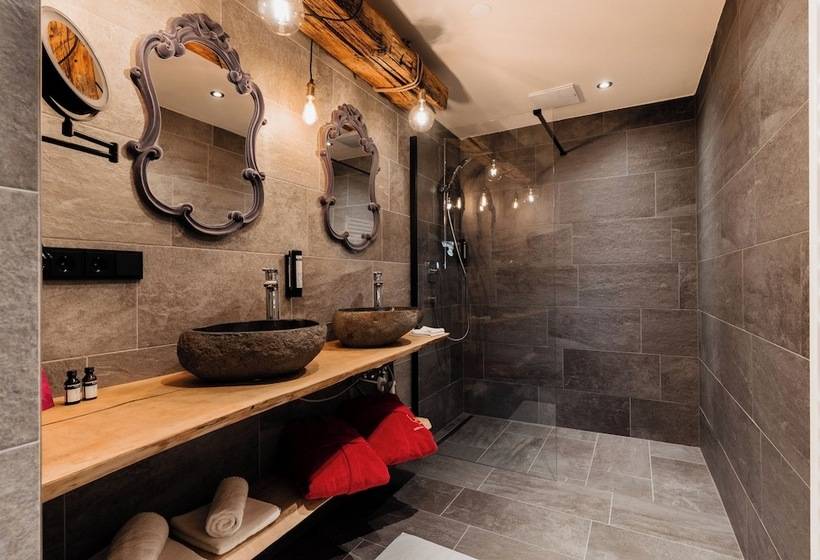 Люкс, Dorfhotel Glücksschmiede