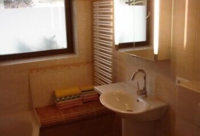 Семейный Номер, Biolandhaus Arche