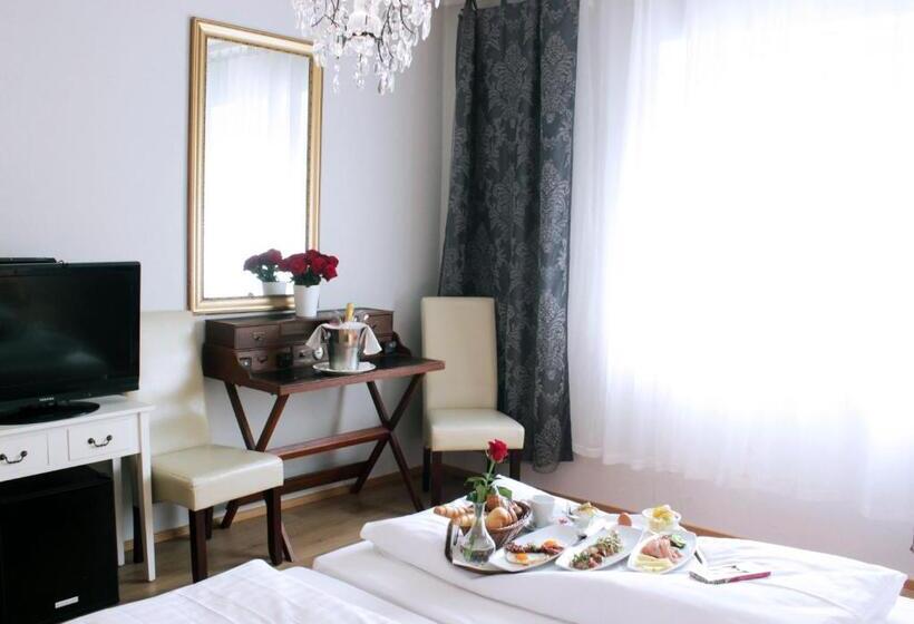 스탠다드 룸, Stadthotel Restaurant Auerhahn