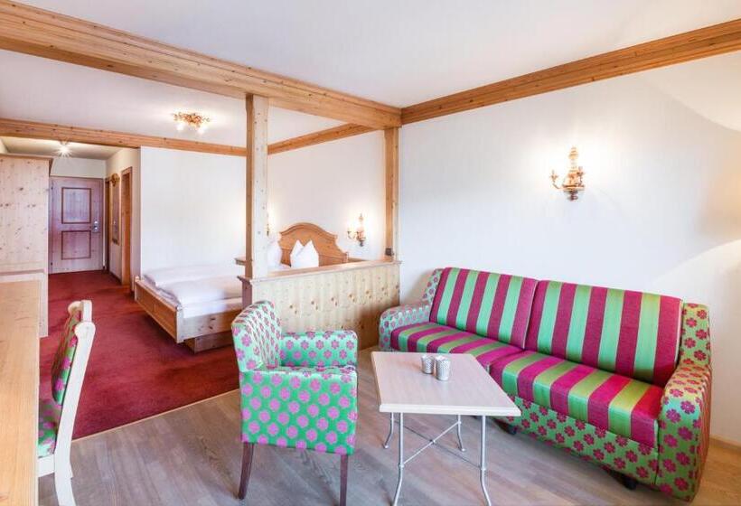 Полулюкс, Superior Hotel Alpenhof