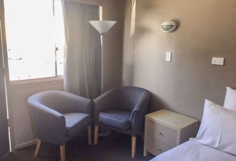 스탠다드 트리플 룸, Commercial Hotel Motel Lithgow