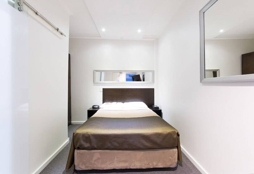 Номер Basic, Great Southern Hotel Melbourne