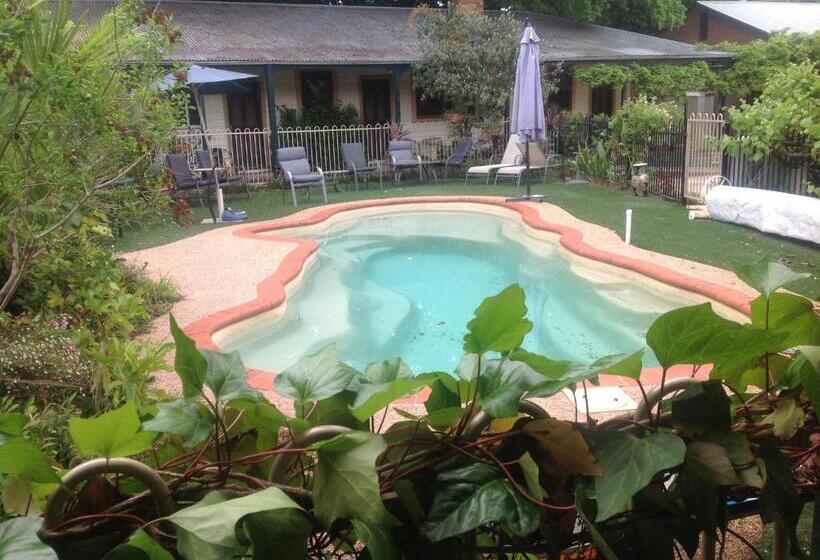 스탠다드 룸 킹사이즈 침대, Coach House Inn
