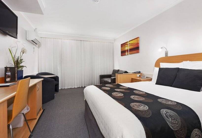 Президентский Люкс, Beachfront Voyager Motor Inn