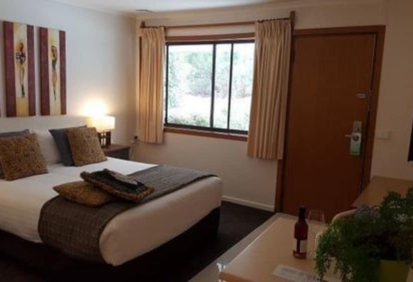 Quarto Estandar, Prom Country Lodge