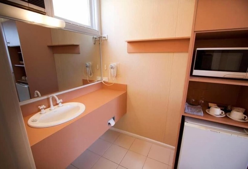اتاق استاندارد, Parkville Motel