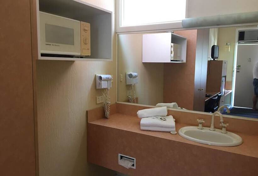 اتاق استاندارد, Parkville Motel