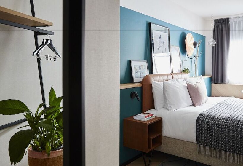 Premium Room City View, Indigo Antwerp City Centre, An Ihg