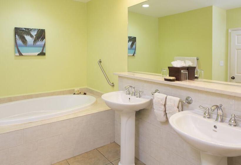 سوئیت رویال, St. James S Club Resort   All Inclusive