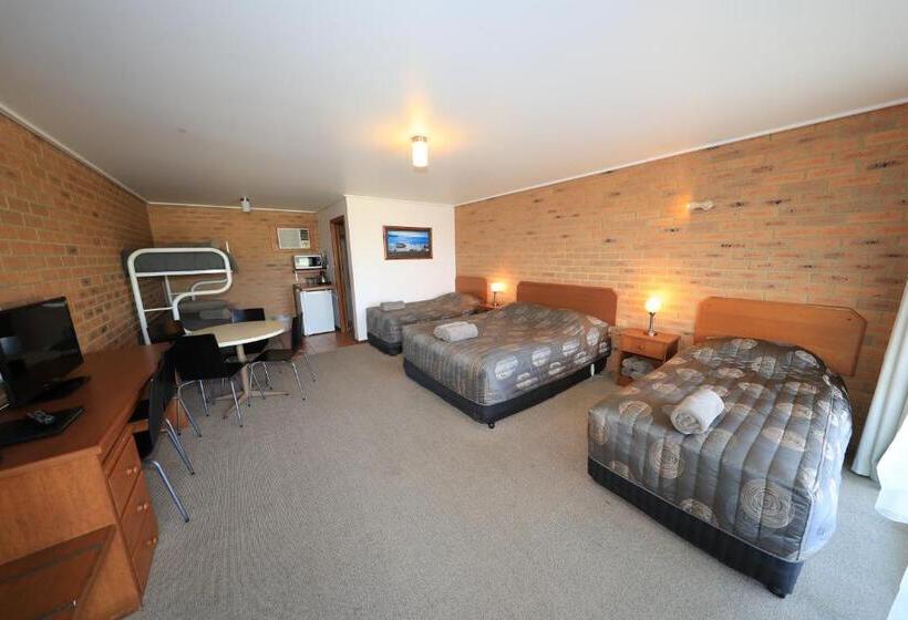 패밀리 룸, Quays Motel San Remo