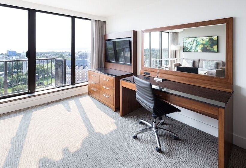 キングサイズベッドのスタンダードルーム, Doubletree By Hilton Hotel & Suites Victoria