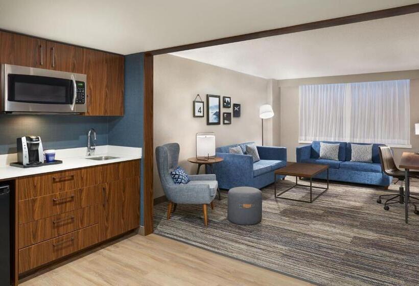 带大床的套房, Four Points By Sheraton Point Edward Sarnia