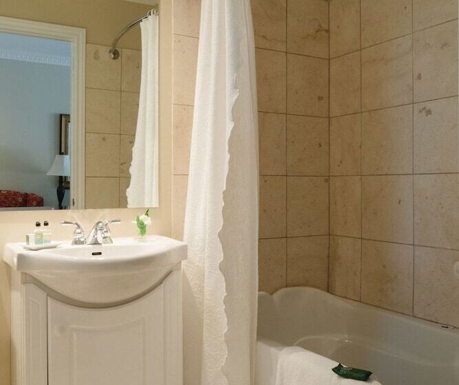 デラックスルーム, Green Acres Inn