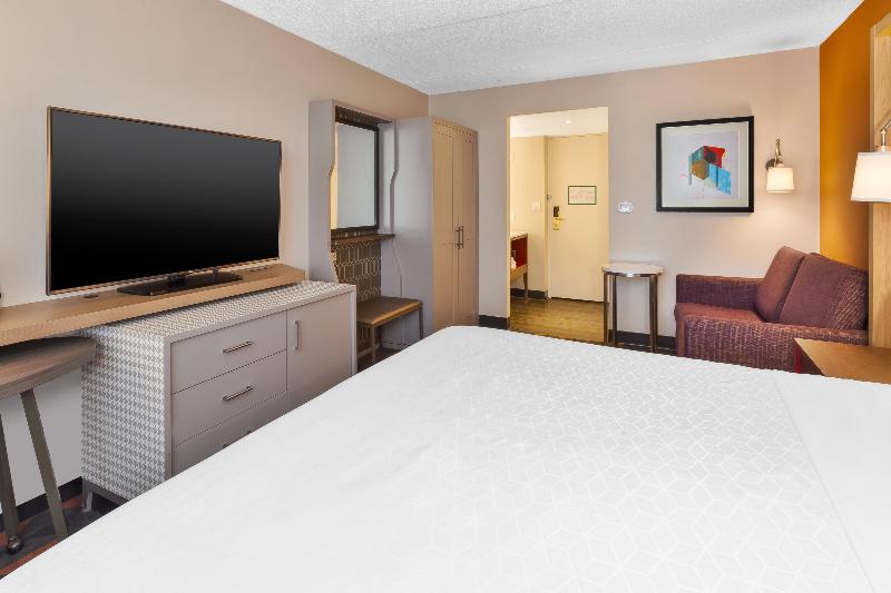 キングサイズベッドのスタンダードルーム, Holiday Inn St Johns, An Ihg