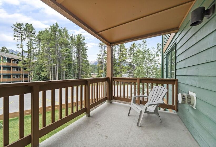 Люкс Повышенной Комфортности, Lake Louise Inn