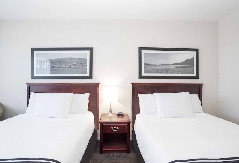 ２ダブルベッドのスタンダードルーム, Sandman Hotel Penticton