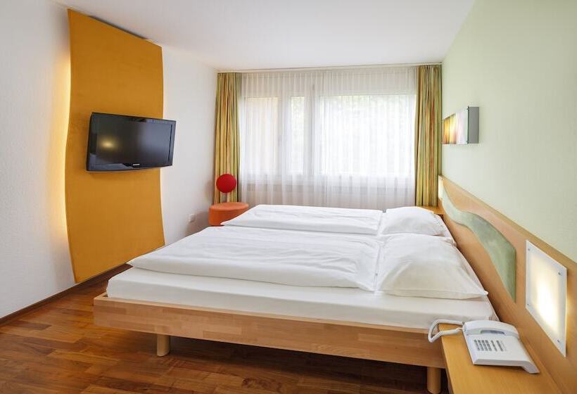 Номер Комфорт, Ramada By Wyndham Baden Hotel Du Parc