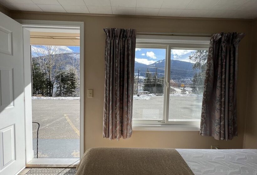 Номер Стандарт 2 Двуспальные Кровати, Villa Motel
