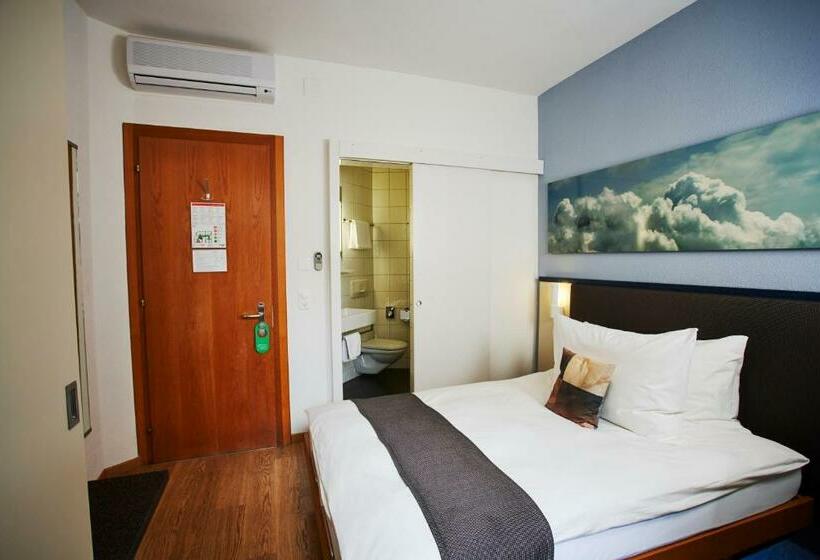 Basic Room, Bristol Zurich