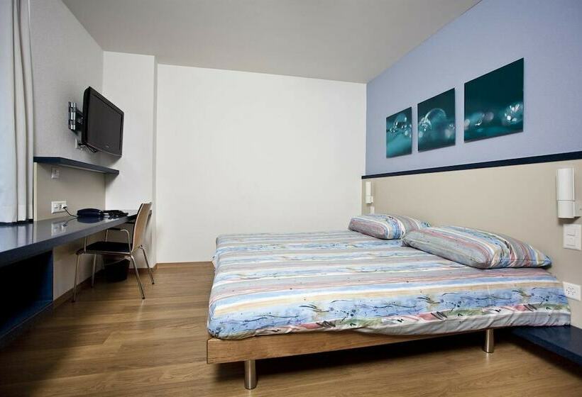 Standard Room, Bristol Zurich