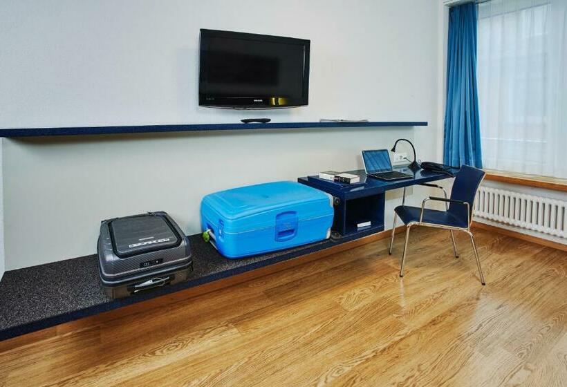 Superior Quadruple Room, Bristol Zurich