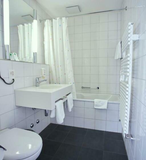 Standard Room King Size Bed, Bristol Zurich
