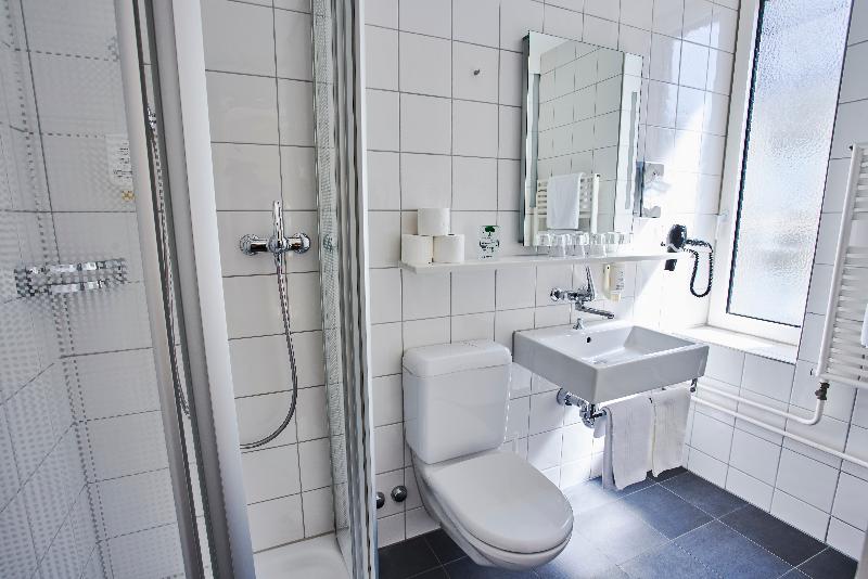 Standard Quadruple Room, Bristol Zurich