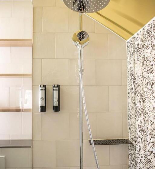 Полулюкс Вид на Озеро, Seehotel Kastanienbaum
