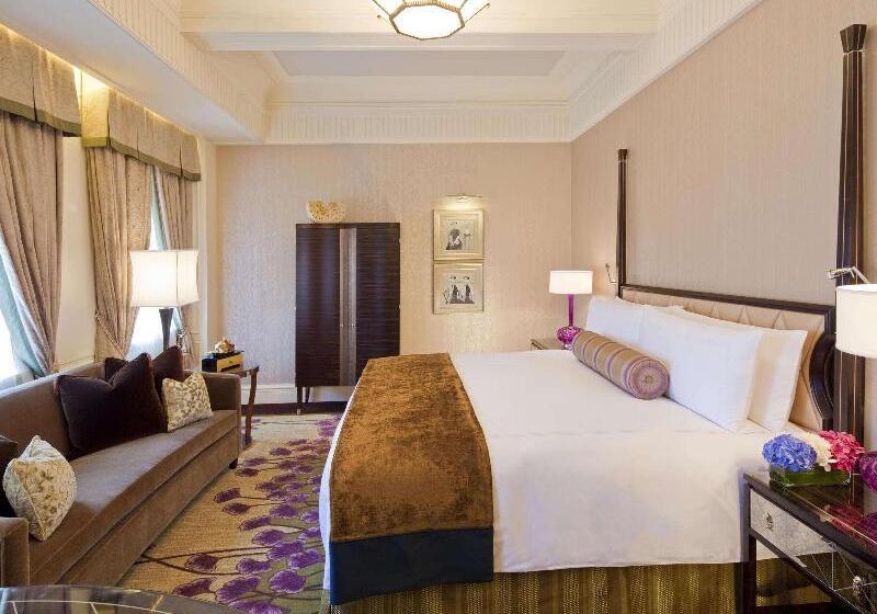 اتاق اجرایی با تخت بزرگ, Fairmont Peace Hotel On The Bund