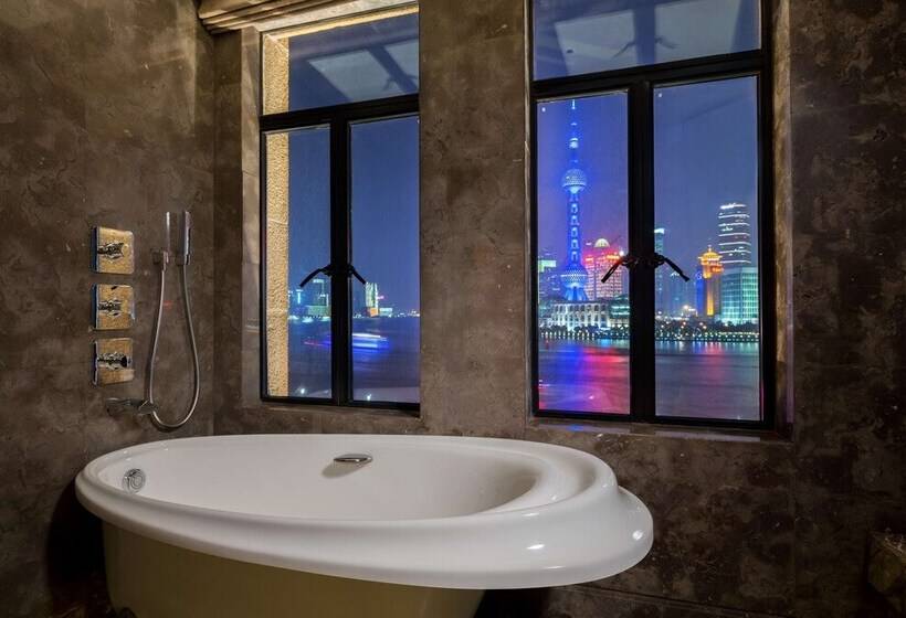 سوییت, Fairmont Peace Hotel On The Bund