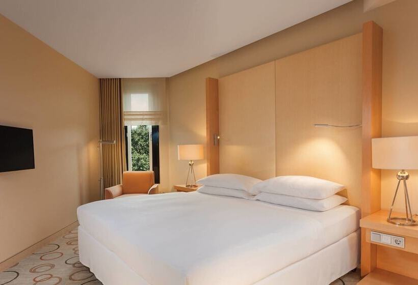 سوئیت با چشم‌انداز, Sheraton Berlin Grand Hotel Esplanade